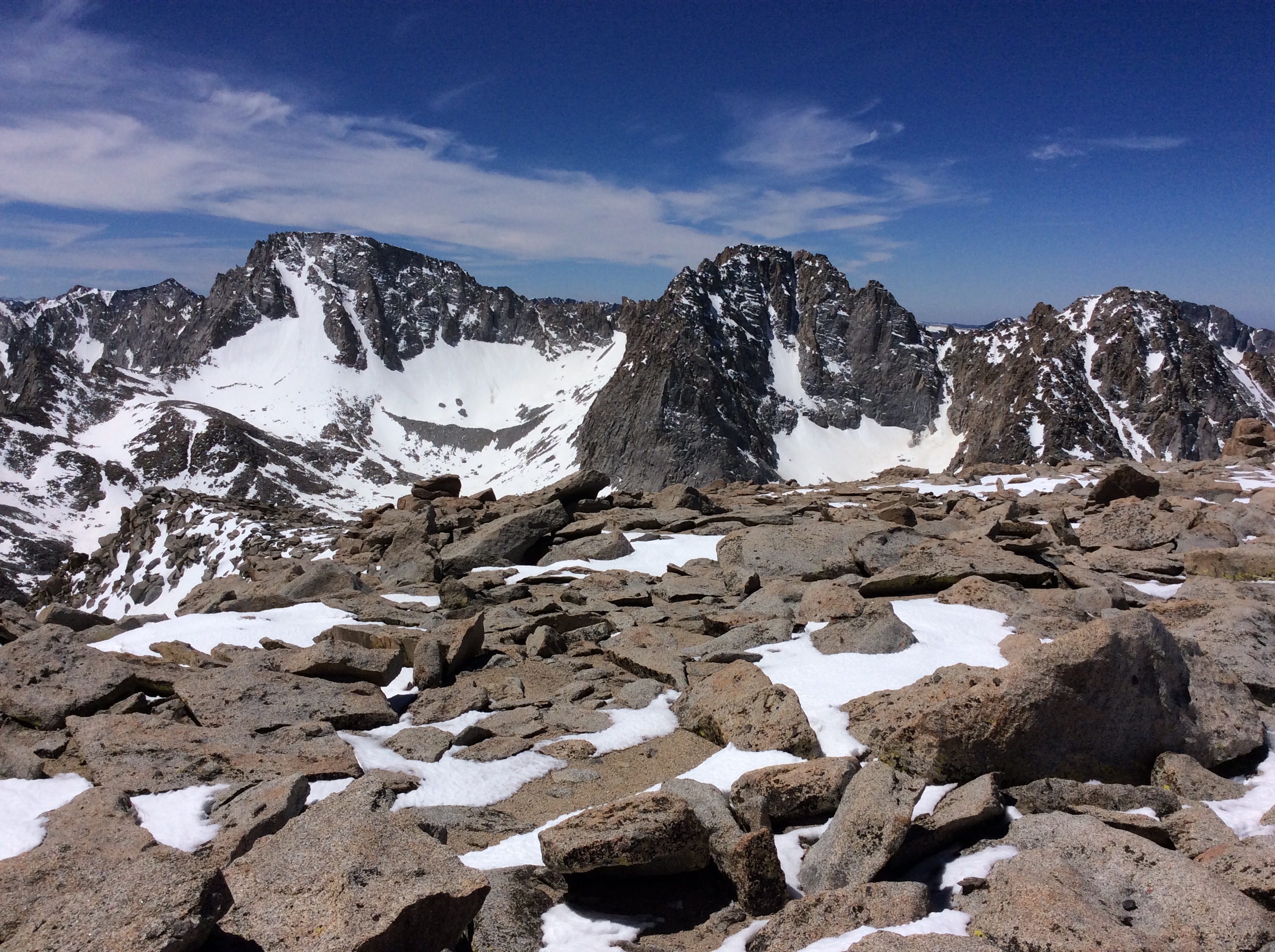 view south from Mt Lamarck